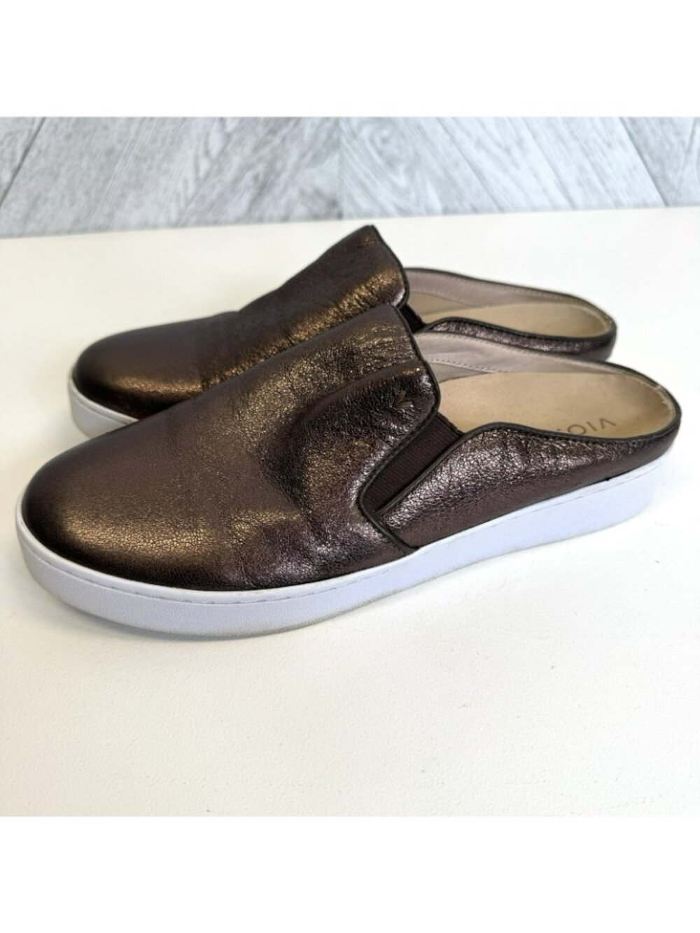 Vionic Dakota Bronze Metallic Mules Comfort Shoes Womens Size 8.5 Slip On Slides - Picture 4 of 9